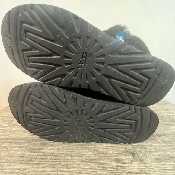 UGG Bailey Button Bling Crystal Black Boots - Picture 4 of 6